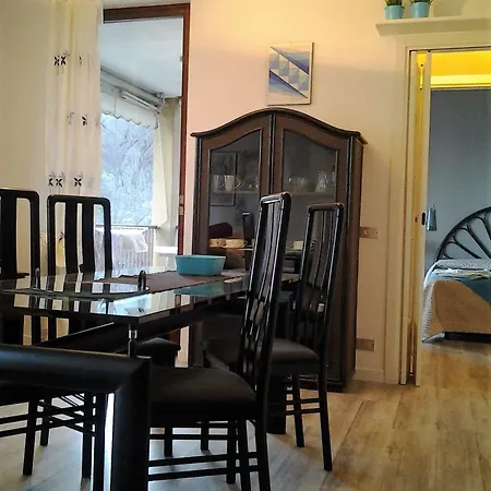 Le Terrazze Vista Piscina Tennis Parking Wi-fi 4*