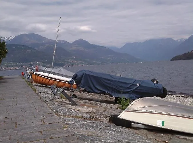 מלון דירות Terrazze - Luxury Lake Como View Apartment - In Menaggio 4*