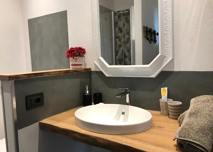 Terrazze - Luxury Lake Como View Apartment - In Menaggio מלון דירות מנאג'יו