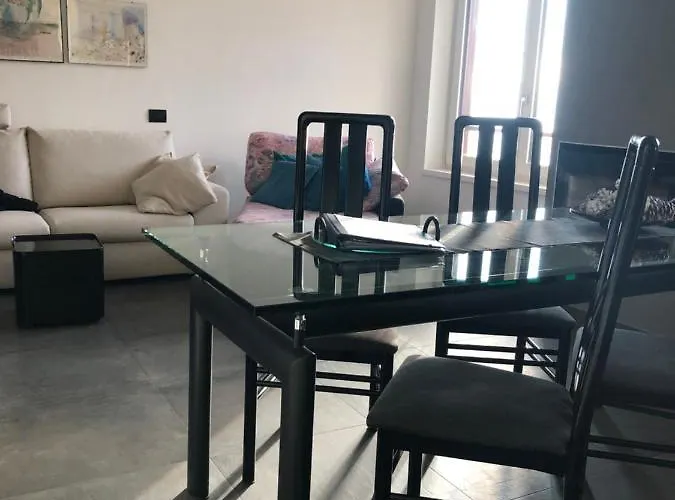 Terrazze - Luxury Lake Como View Apartment - In Menaggio מנאג'יו