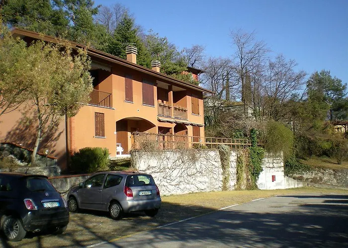 Terrazze - Luxury Lake Como View Apartment - In Menaggio מלון דירות מנאג'יו