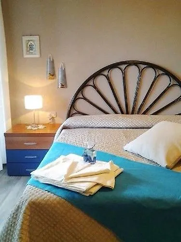 Terrazze - Luxury Lake Como View Apartment - In Menaggio מנאג'יו