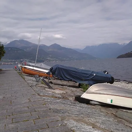 Aparthotel Le Terrazze Vista Lago Piscina Tennis Parking Wi-Fi 3*