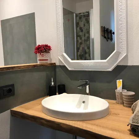 Le Terrazze Vista Piscina Tennis Parking Wi-fi Apartmanhotel Menaggio