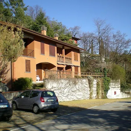 Le Terrazze Vista Piscina Tennis Parking Wi-fi Apartmanhotel Menaggio