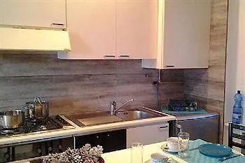 Le Terrazze Vista Piscina Tennis Parking Wi-fi 4* מנאג'יו